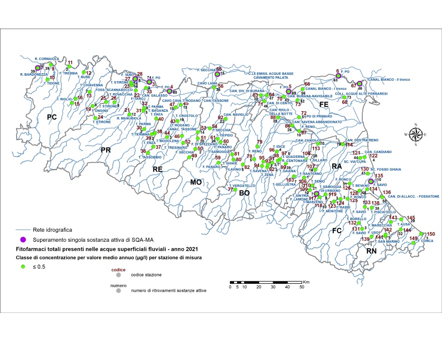 Distribuzione territoriale della concentrazione media annua (≤ 0,5 µg/l) di fitofarmaci (sommatoria) nelle stazioni della rete delle acque superficiali fluviali (2021